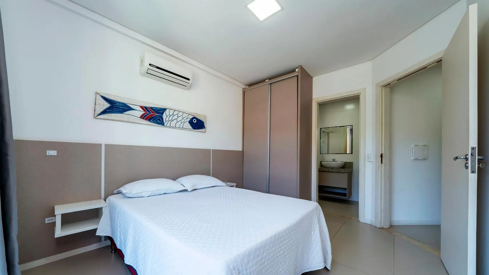 Appartement Apartamento A 150 Metros Da Praia Bombinhas Com 110M2 Natureza E Praia Juntos Apt Completo Pra Toda Familia Com Elevador #Uma Verdadeira Experiencia# Brazilië