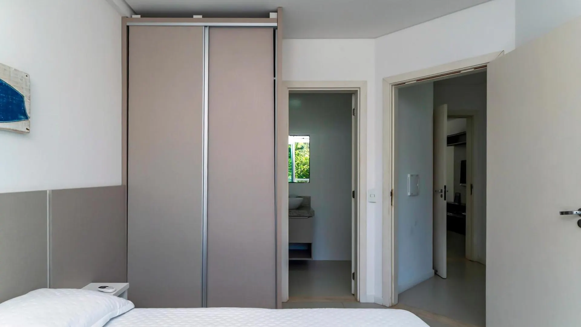 Apartamento A 150 Metros Da Praia Bombinhas Com 110M2 Natureza E Praia Juntos Apt Completo Pra Toda Familia Com Elevador #Uma Verdadeira Experiencia# 0*,