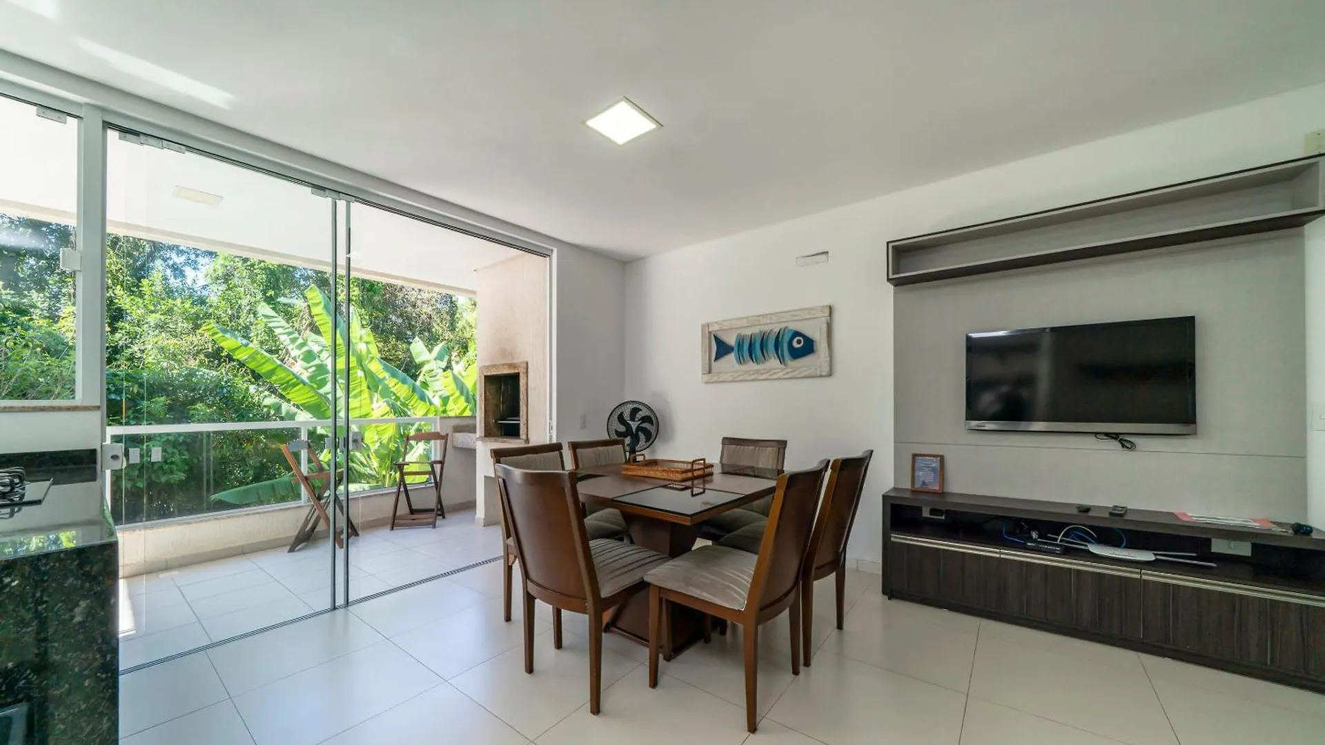 Apartamento A 150 Metros Da Praia Bombinhas Com 110M2 Natureza E Praia Juntos Apt Completo Pra Toda Familia Com Elevador #Uma Verdadeira Experiencia# Appartement