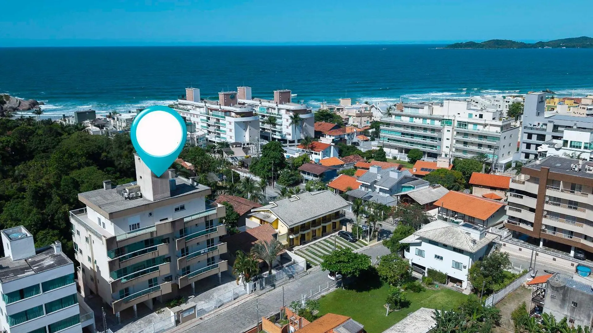 Apartamento A 150 Metros Da Praia Bombinhas Com 110M2 Natureza E Praia Juntos Apt Completo Pra Toda Familia Com Elevador #Uma Verdadeira Experiencia#